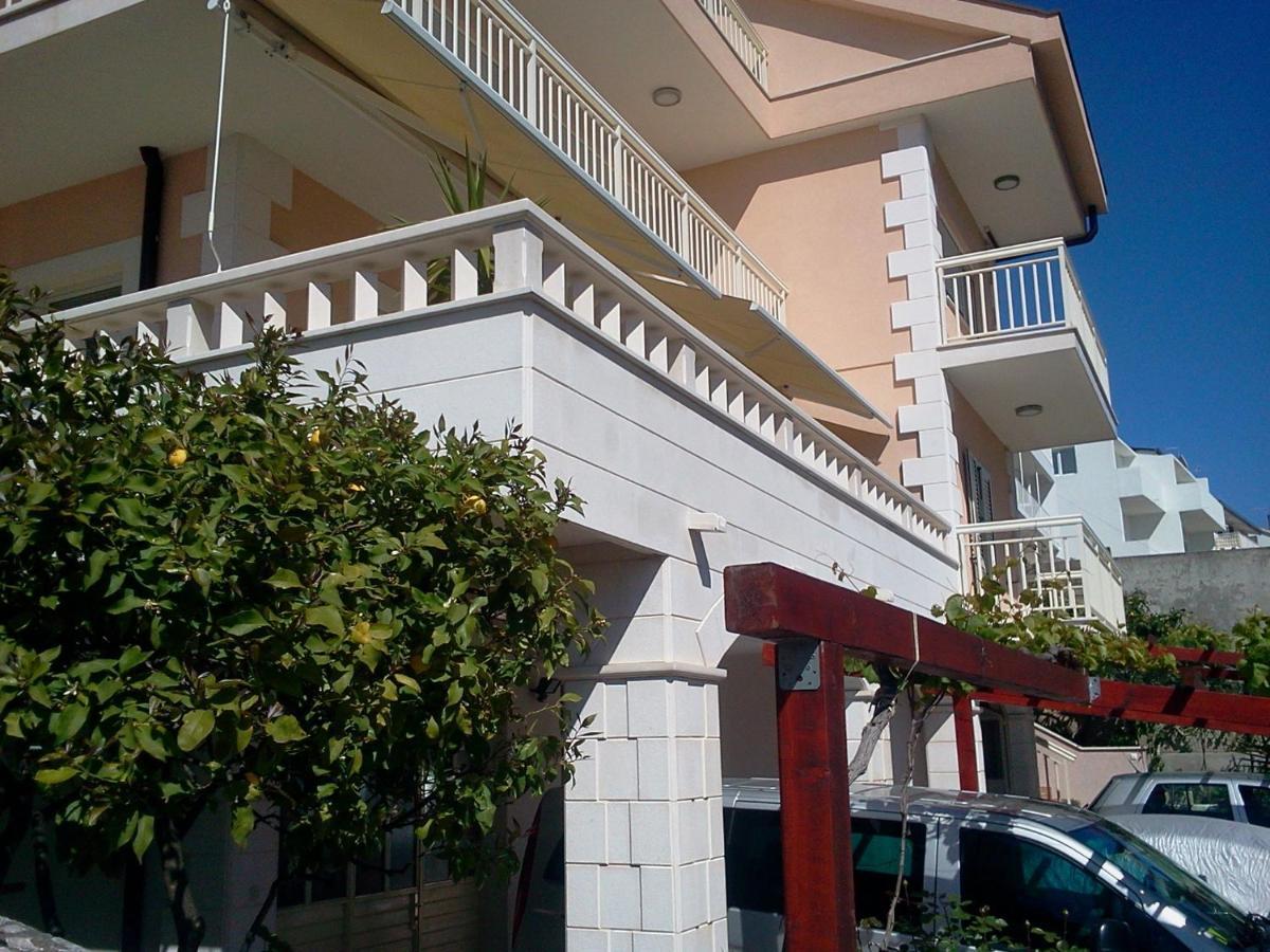 Apartments Jani Χβαρ Εξωτερικό φωτογραφία