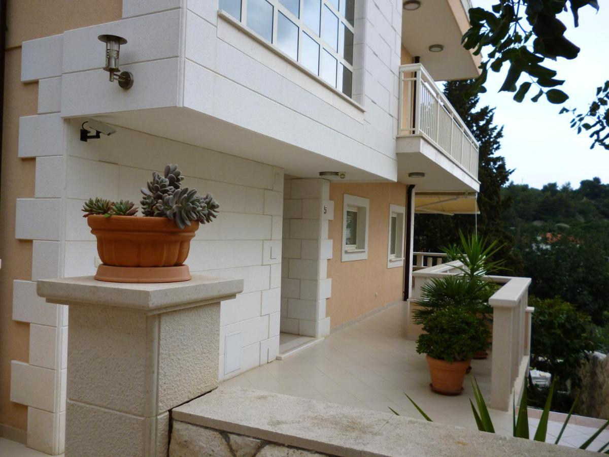 Apartments Jani Χβαρ Εξωτερικό φωτογραφία