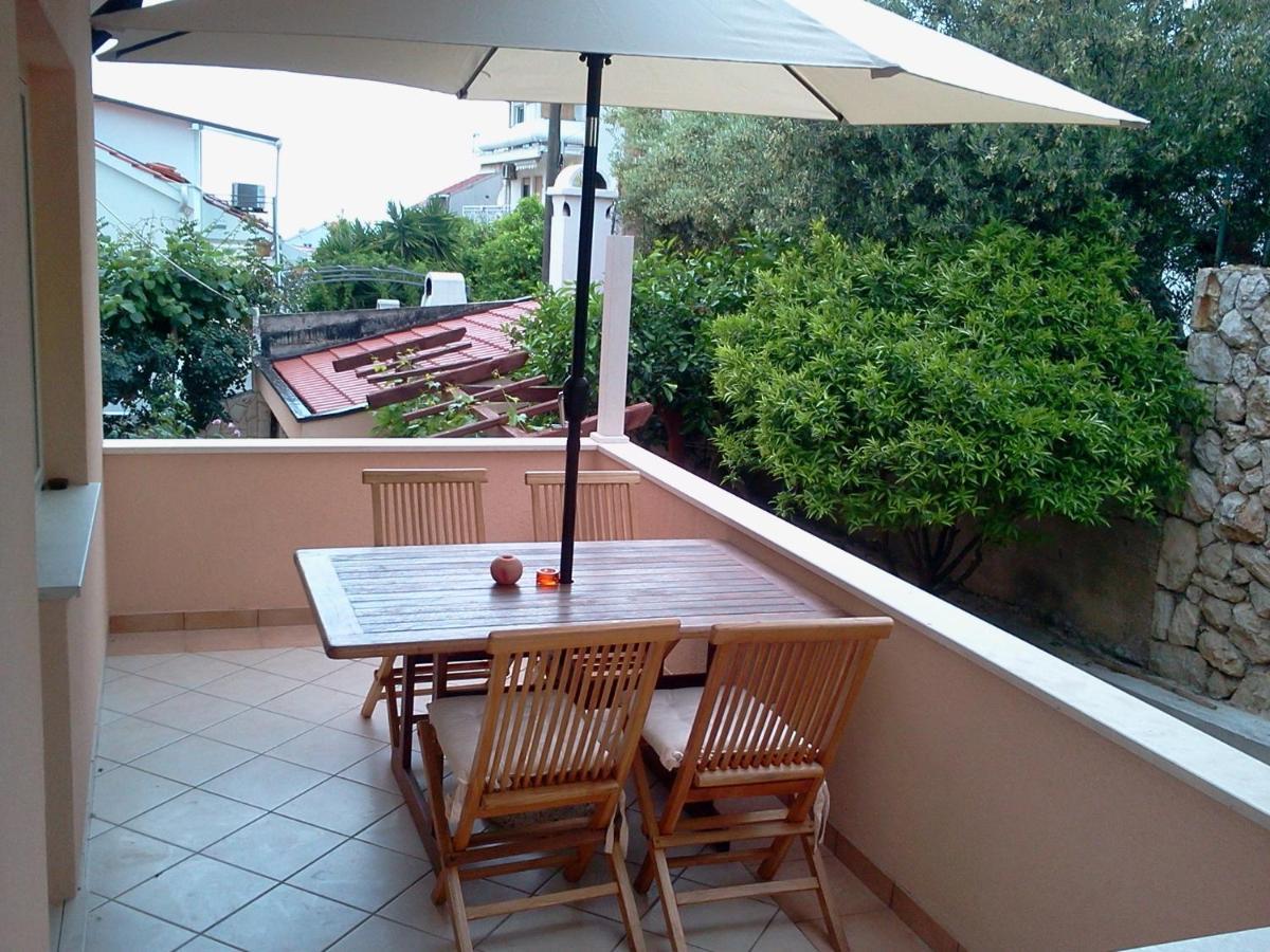 Apartments Jani Χβαρ Δωμάτιο φωτογραφία