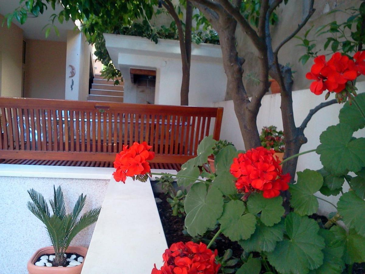 Apartments Jani Χβαρ Δωμάτιο φωτογραφία