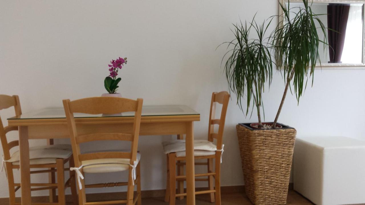 Apartments Jani Χβαρ Δωμάτιο φωτογραφία