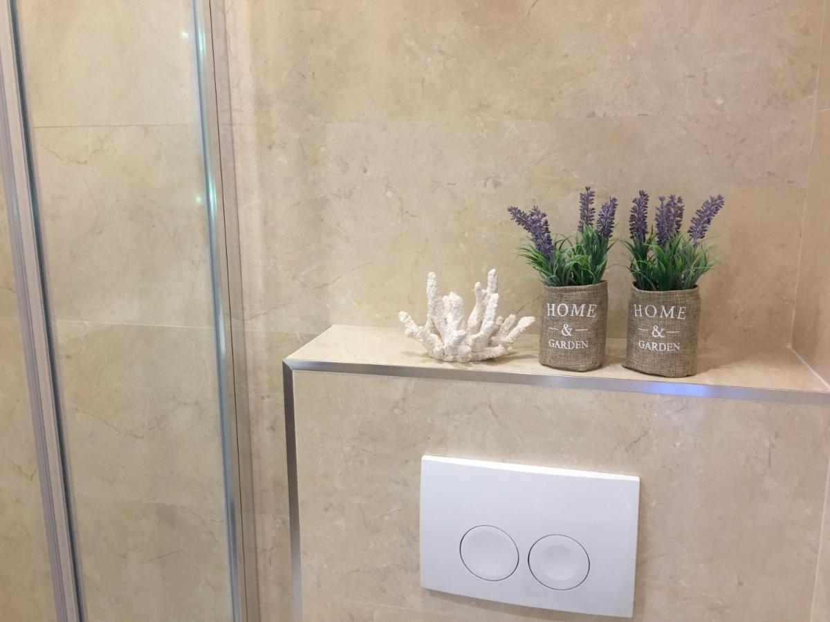 Apartments Jani Χβαρ Εξωτερικό φωτογραφία