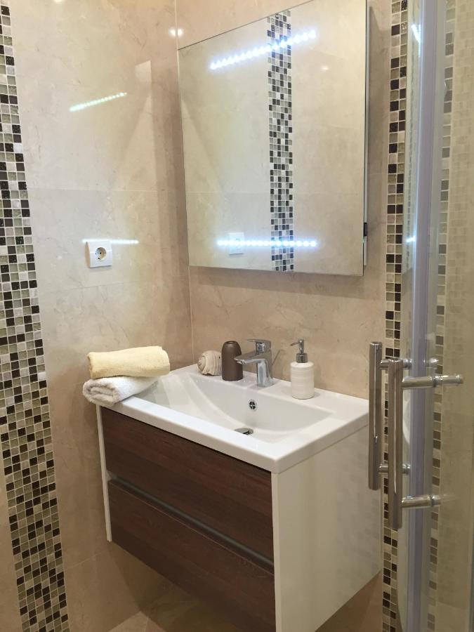 Apartments Jani Χβαρ Εξωτερικό φωτογραφία