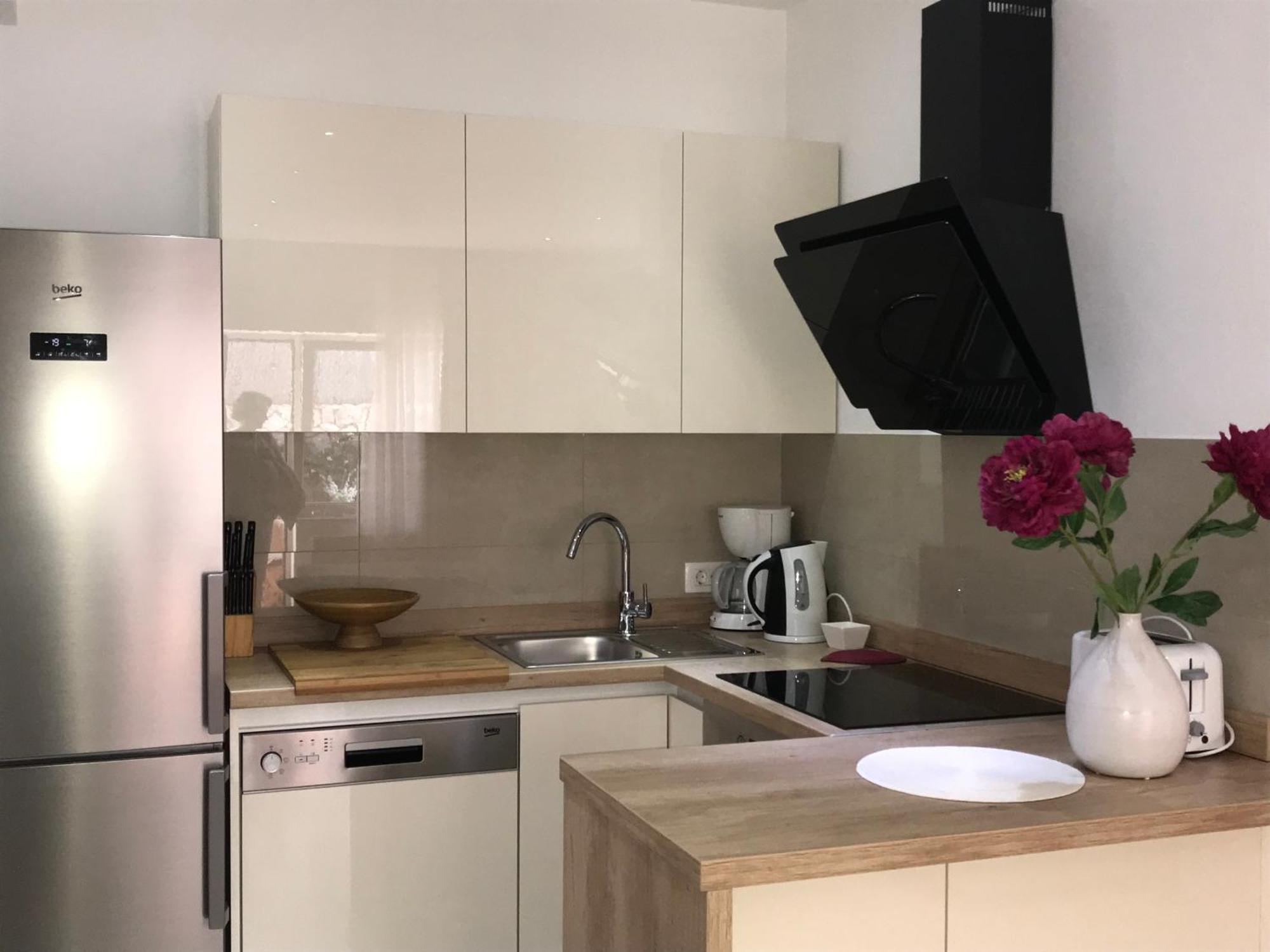 Apartments Jani Χβαρ Εξωτερικό φωτογραφία